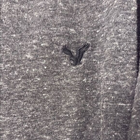 American Eagle Outfitters Gray Long Sleeve Tee Size LG - Picture 3 of 7